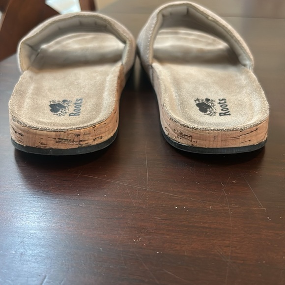Roots Suede Quilted Slide Sandals Taupe Women Size 9 - Picture 8 of 13